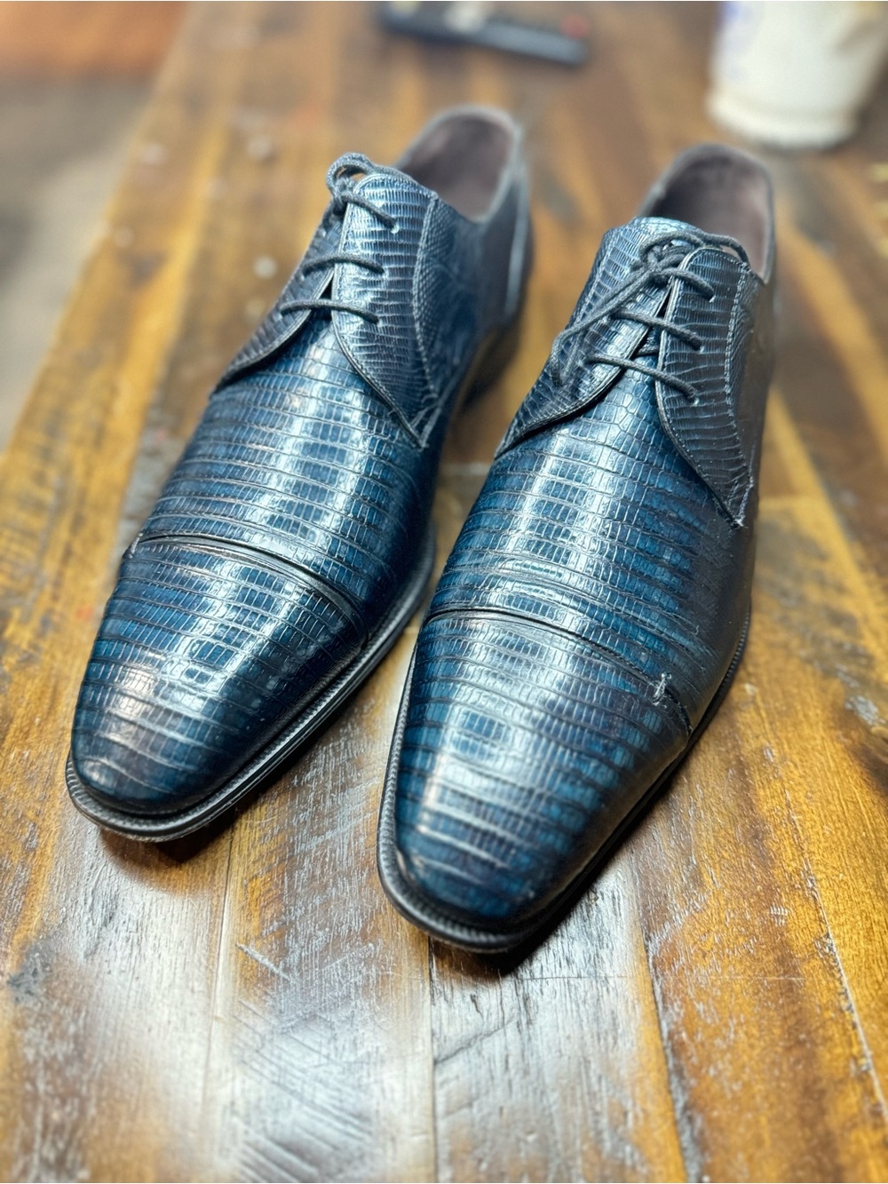Mezlan Navy Lizard-Embossed Lace-Up Derbys